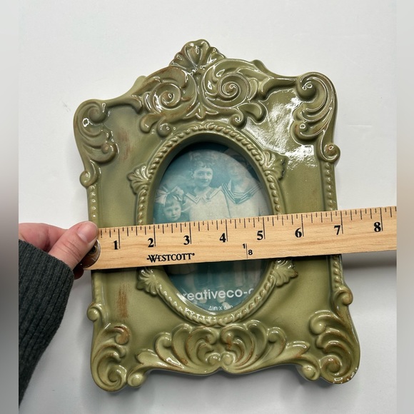 Light Green Antique Style Chunky Photo Frame / 9” x 7” Picture Frame - Picture 8 of 11